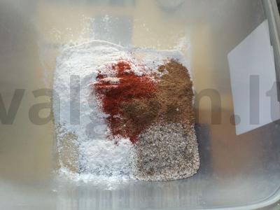 Vištienos šlaunelės česnakiniame padaže Žingsnis 1