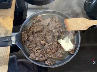 Sūrio omletas su grybais Žingsnis 1