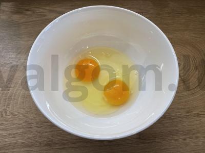 Sūrio omletas su grybais Žingsnis 2