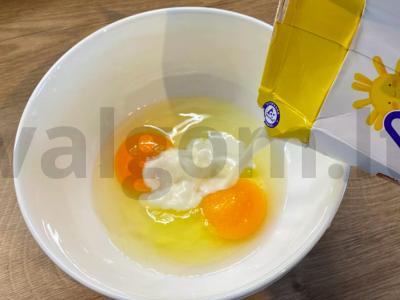 Sūrio omletas su grybais Žingsnis 4