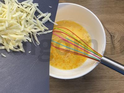 Sūrio omletas su grybais Žingsnis 7