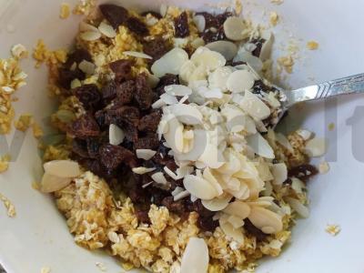 Avižiniai sausainiai su sultenėmis ir migdolais Žingsnis 3