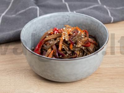 Soba su rūkyta vištiena ir baklažanais pagrindine nuotrauka