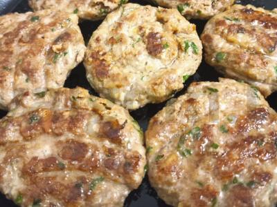 Sicilietiško stiliaus ant grotelių kepti kotletai Žingsnis 2