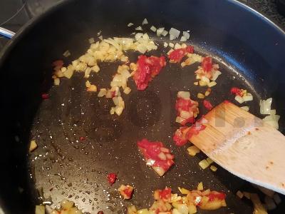 Vegetariška šakšuka Žingsnis 1