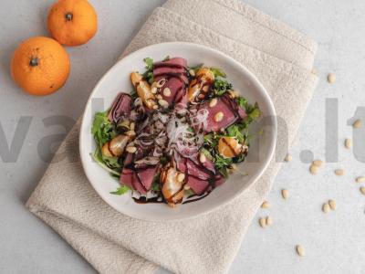 Salotos su mandarinais, tunu ir kedro riešutais Žingsnis 3