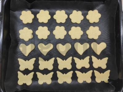 Trapūs sausainiai su pienu Žingsnis 2