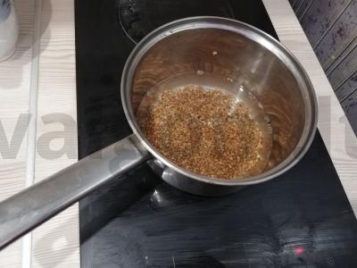 Grikių košė su pienu mažiesiems Žingsnis 1