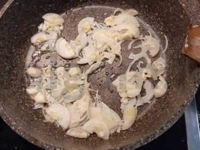 Šampinjonai, kepti grietinėlėje Žingsnis 5