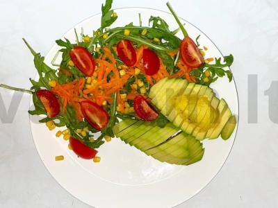 Salotos su rukola ir raudonaisiais ikrais Žingsnis 1