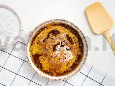 Pyragėliai su vyšniomis ir juoduoju šokoladu Žingsnis 3