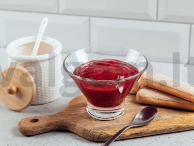 Receptas sutrintas su avietėmis pagrindine nuotrauka