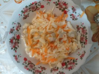 Šviežių kopūstų salotos "Vitaminas" pagrindine nuotrauka