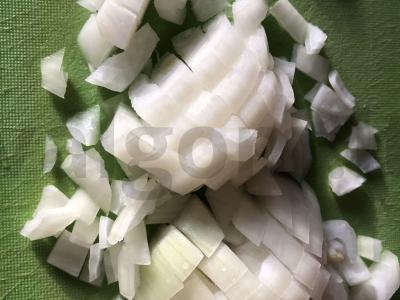 Pilavas su vištienos šlaunele multicooker keptuvėje Žingsnis 1