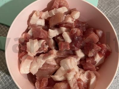 Bulvių krūtinėlės sriuba Žingsnis 1