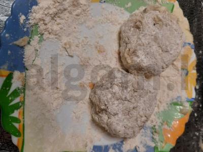 Žuvies kotletai, troškinti su daržovėmis Žingsnis 3