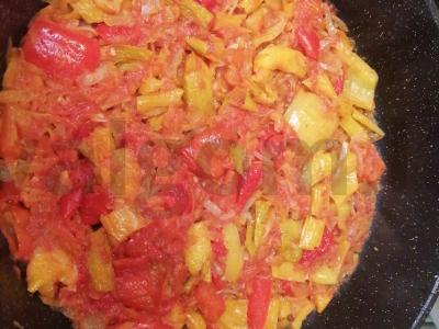 Žuvies kotletai, troškinti su daržovėmis Žingsnis 5