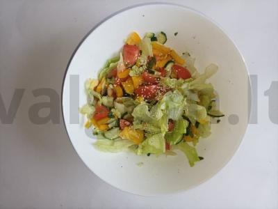 Gardžios kalendrų salotos pagrindine nuotrauka