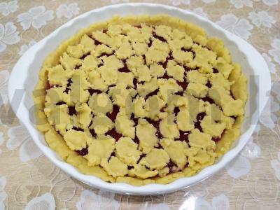 Skanus pyragas su uogiene Žingsnis 6