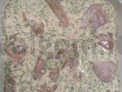 Vištiena sūrio ir grietinės padaže su žolelėmis Žingsnis 4