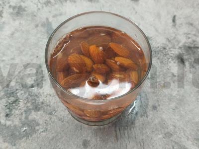 Migdolų pienas kepimui ir gėrimams Žingsnis 1