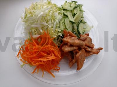 Sultinga šavarma su česnakų ir grietinės padažu per 15 minučių Žingsnis 1