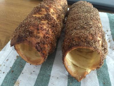Trdelnik su riešutais ir cinamonu pagrindine nuotrauka