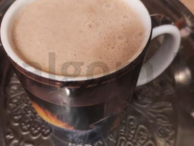 "Chai latte" "Atšilimas Rytuose" pagrindine nuotrauka