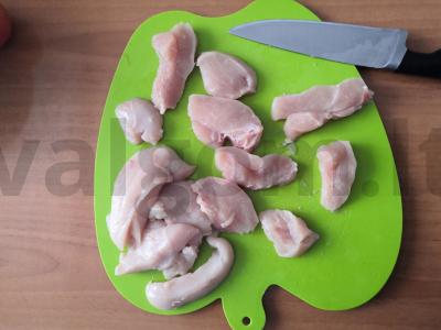 Vištienos krūtinėlė su ananasais ir pomidorais orkaitėje Žingsnis 1