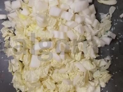 Šviežių daržovių salotos "Lengvumas" su citrinos sultimis Žingsnis 2