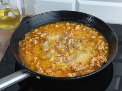 Kalakutienos faršas su kuskusu, mandarinais ir daržovėmis Žingsnis 4