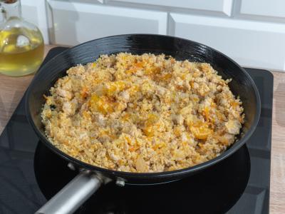 Kalakutienos faršas su kuskusu, mandarinais ir daržovėmis Žingsnis 5