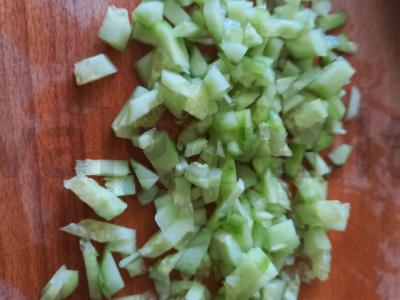 Salotos "Delicious" su rūkyta vištiena Žingsnis 3