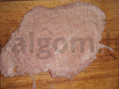 Sultingi Kijevo stiliaus kotletai su traškia plutele Žingsnis 3