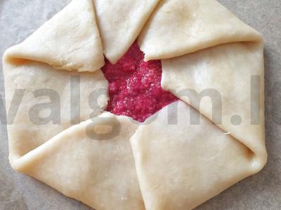 Galetė su avietėmis Žingsnis 8