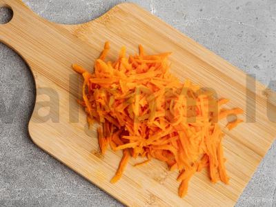 Mandarinų ir morkų kokteilis Žingsnis 1