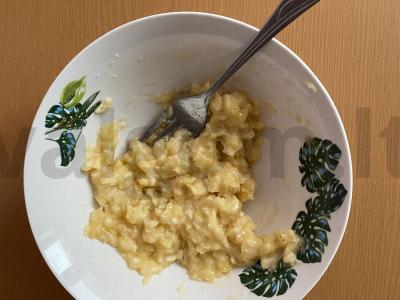 PP blyneliai su bananais ir avižiniais dribsniais Žingsnis 1