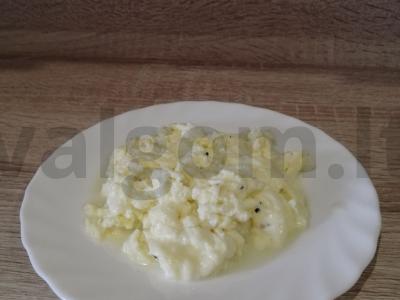 Omletas su pienu keptuvėje Žingsnis 5