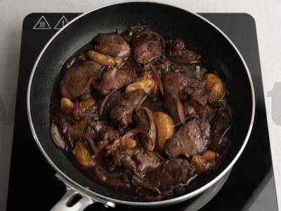 Keptos vištienos kepenėlės su karamelizuotais mandarinais Žingsnis 3
