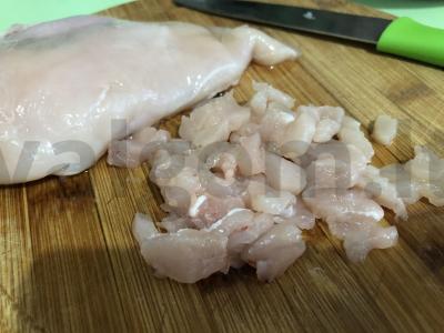 Supjaustyti kotletai su paprikomis Žingsnis 1