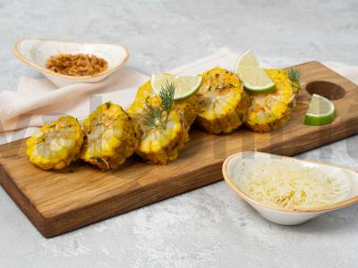 Kepti kukurūzai su parmezanu pagrindine nuotrauka