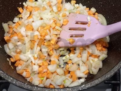 Bulvių troškinys su mėsa Žingsnis 2