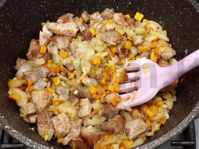 Bulvių troškinys su mėsa Žingsnis 4