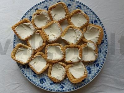 Traškūs tartaletės su sūdyta rausvąja lašiša Žingsnis 1