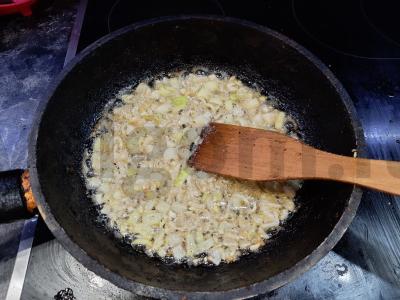 Kiaušinių ir keptų svogūnų paplotėliai Žingsnis 3