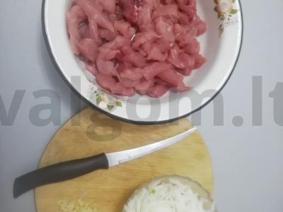 Kiauliena grietinės padaže Žingsnis 3