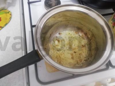 Kiauliena grietinės padaže Žingsnis 4