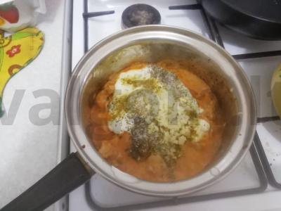Kiauliena grietinės padaže Žingsnis 6