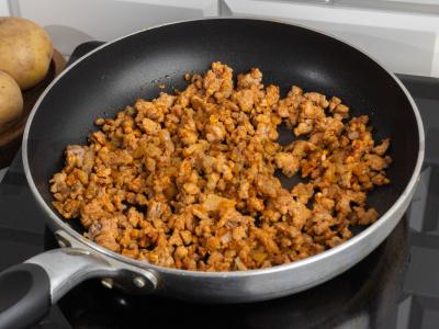 Bulvių košė su malta mėsa ir aromatiniais prieskoniais Žingsnis 2