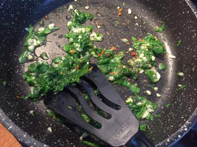 Vištienos kepenėlės su žaliuoju aštriu padažu Žingsnis 6